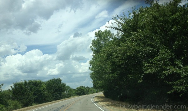 Hilly Texas road. - busybeingjennifer.com