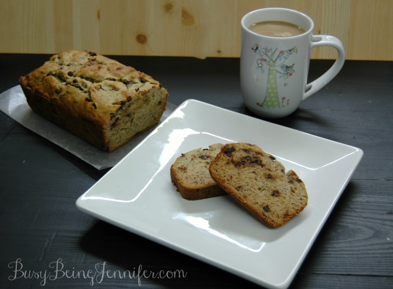 Yummy Banana Bread with Chocolate Chips - busybeingjennifer.com