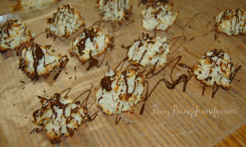 2 Ingredient Coconut Macaroon with Chocolate Drizzle - BusyBeingJennifer.com