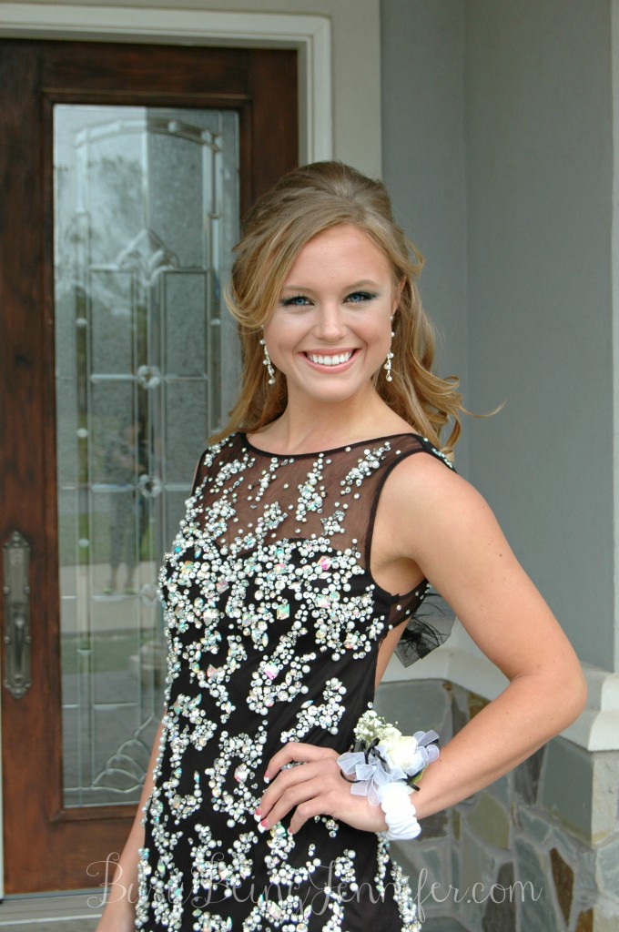 T & C Prom Photo Shoot - What a gorgeous girl! - BusyBeingJennifer.com