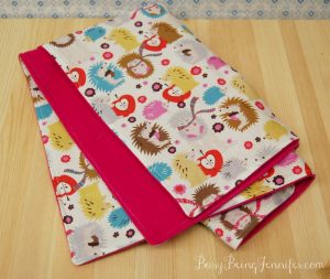 Quick and Easy Blanket in 30 minutes! - BusyBeingJennifer.com #beginnersewing #freepattern #SewingTutorial #freebie #BasicSewing
