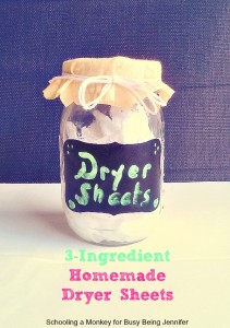 Don't want to pay a lot for chemical-laden dryer sheets? Make your own DIY homemade dryer sheets with these easy tutorial!