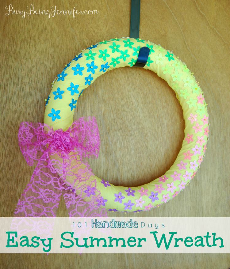 Easy Summer Wreath - BusyBeingJennifer.com #101HandmadeDays