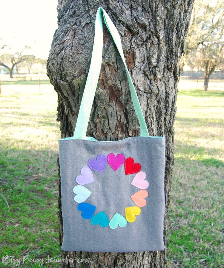 http://www.craftsy.com/pattern/sewing/accessory/everyday-tote-bag/6269?rceId=1456712354960~j8epzhf1