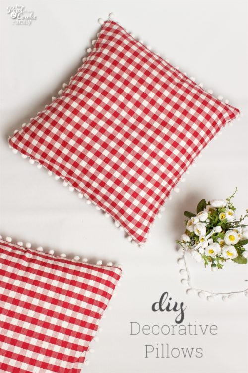 Decorative-Pillows-500x750