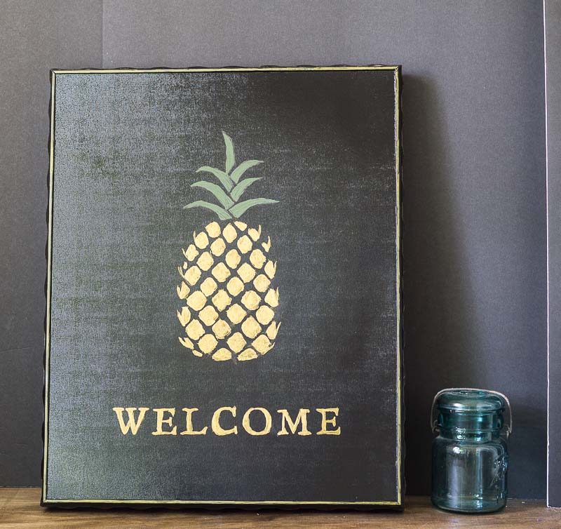 pineapple-welcome-sign