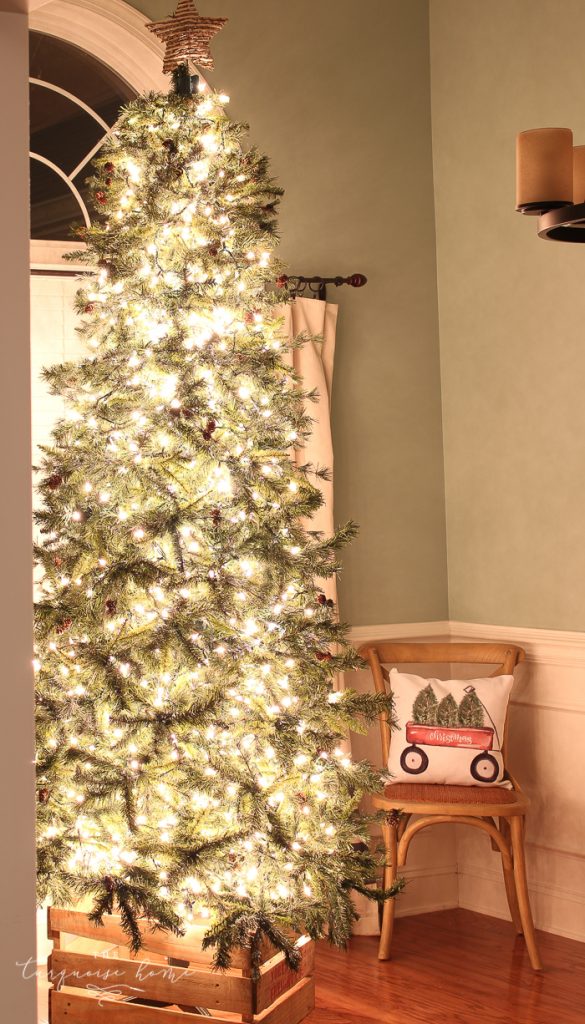 how-to-put-lights-on-a-christmas-tree-4