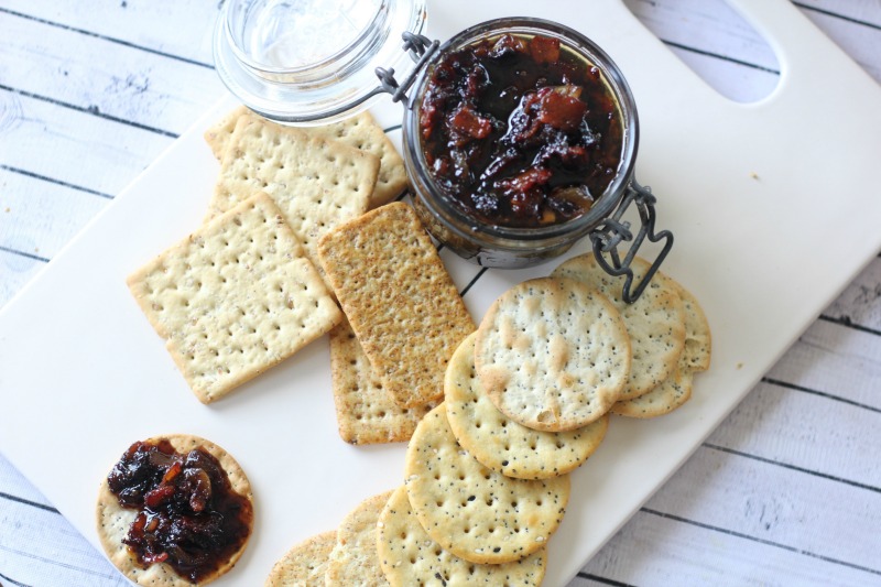 This Bourbon Bacon Jam makes an amazing gift (it's perfect for the bacon loving guy in your life!) and is definitely something that needs to get addded to your homemade list ASAP!