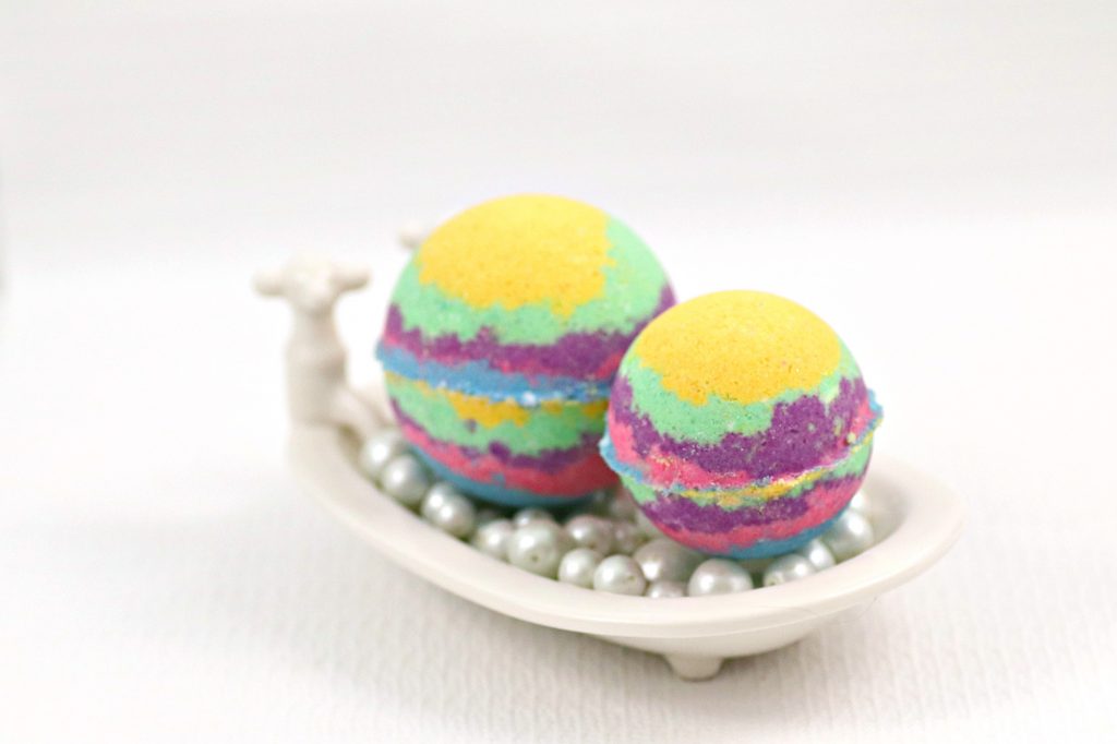 Love a nice, long, hot bath at the end of the day? Me too! Especially when I add in one of these amazing and practically magical unicorn bath bombs!