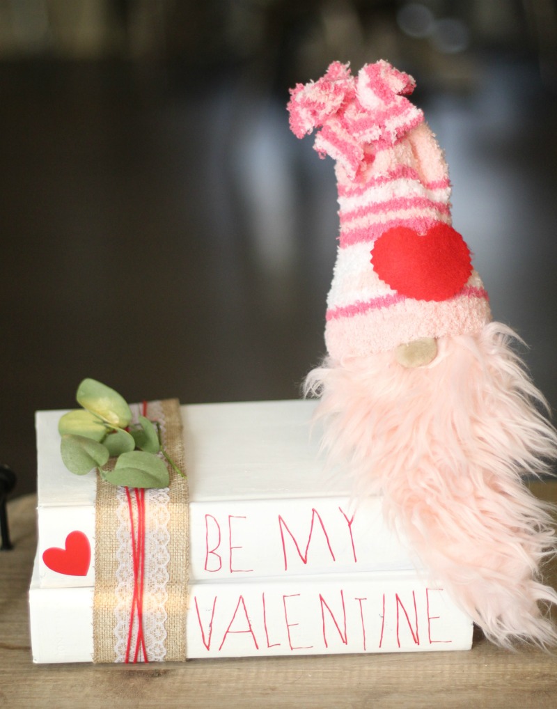 I'm more than just a little obsessed with gnomes, and I just had to add a valentine's sock gnome to my decor for some extra cuteness!