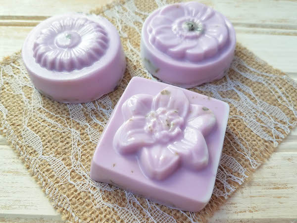 This easy DIY Rose Petal Soap smells so amazing and it's ridiculously simple to make. Just melt, pour and BAM! you're in silky-smooth rose petal heaven.